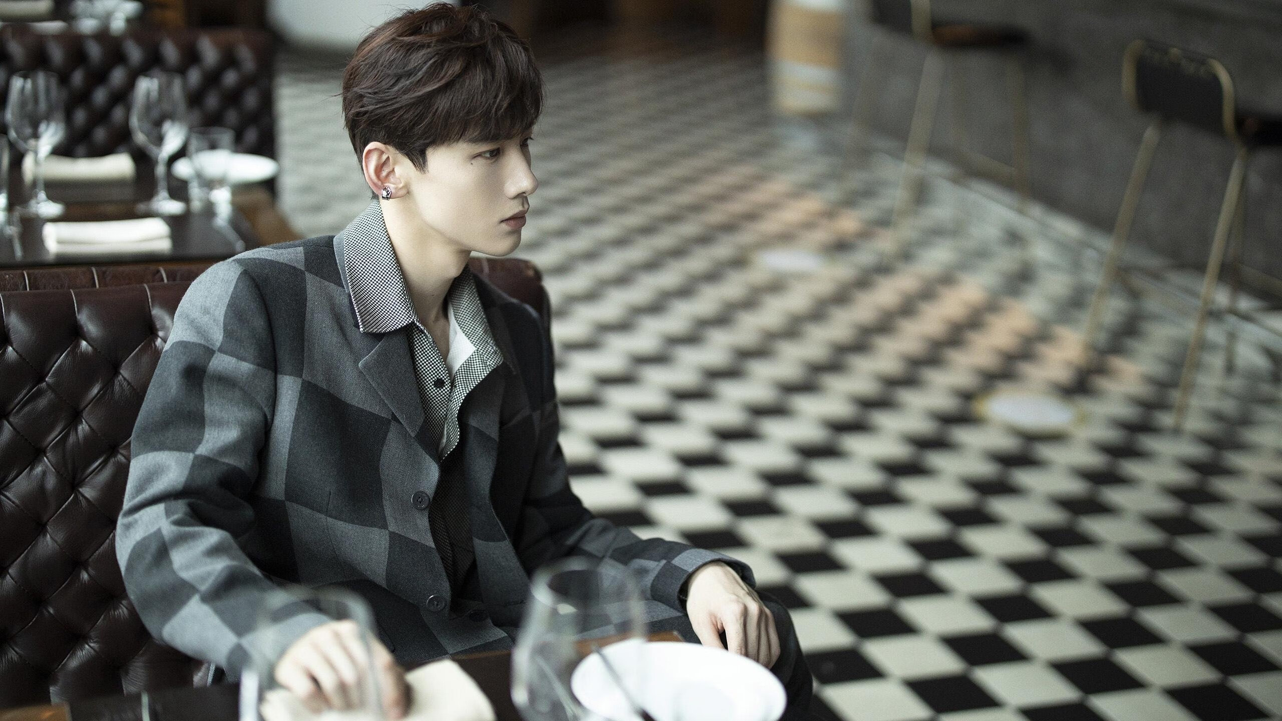 随机江苏龙球队年轻球员成长迅速，江苏足球龙洋