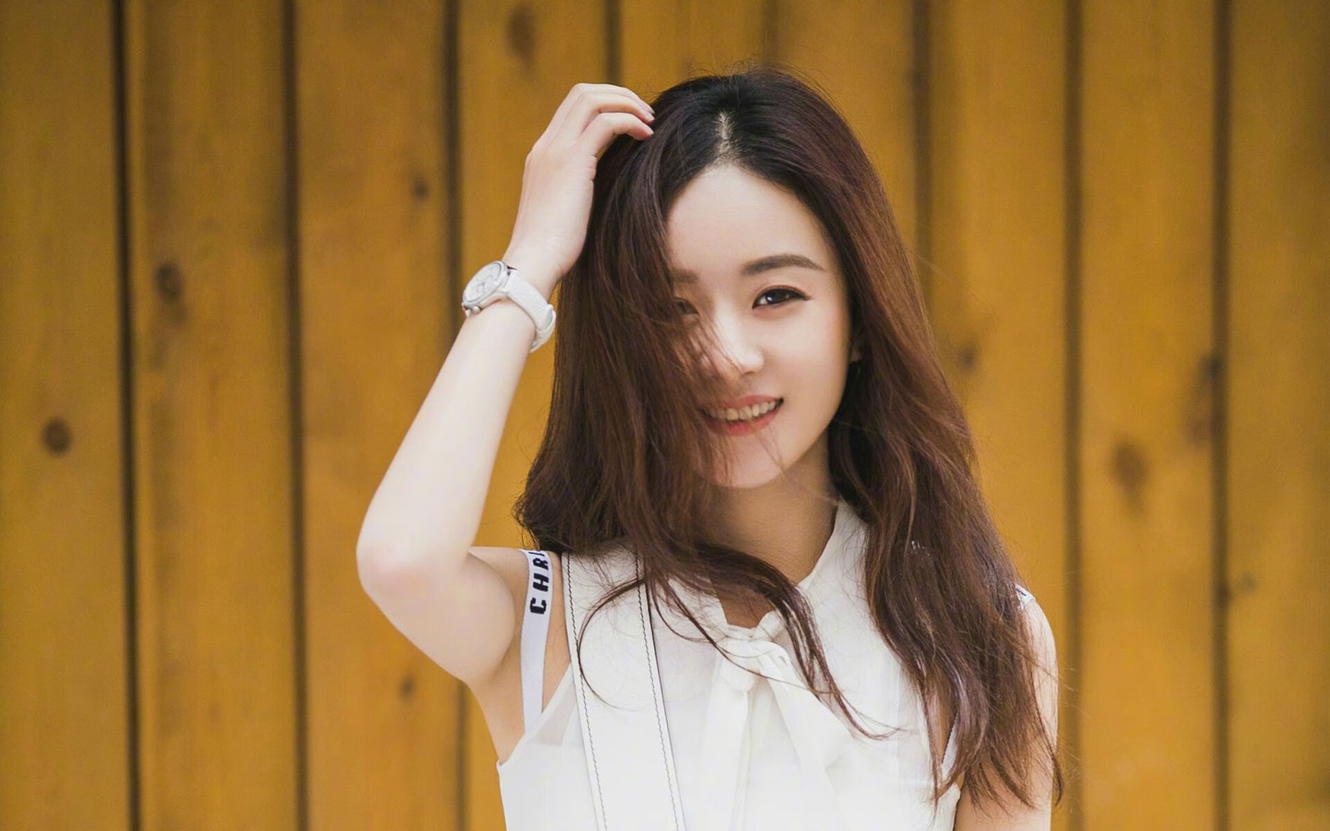 爱游戏体育-胡贝特·科斯冲线瞬间点燃现场气氛，胡安·贝坦科特现状